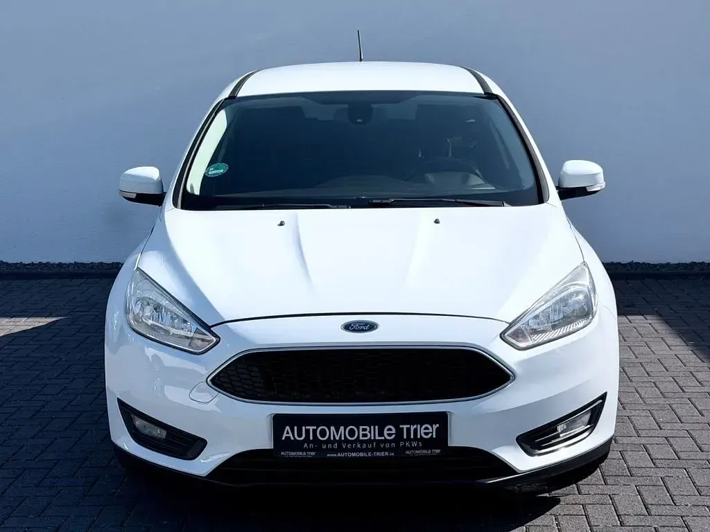 Gebraucht Ford Focus Business Edition 150 PS (110 kW) 2015 Weiß Limousine