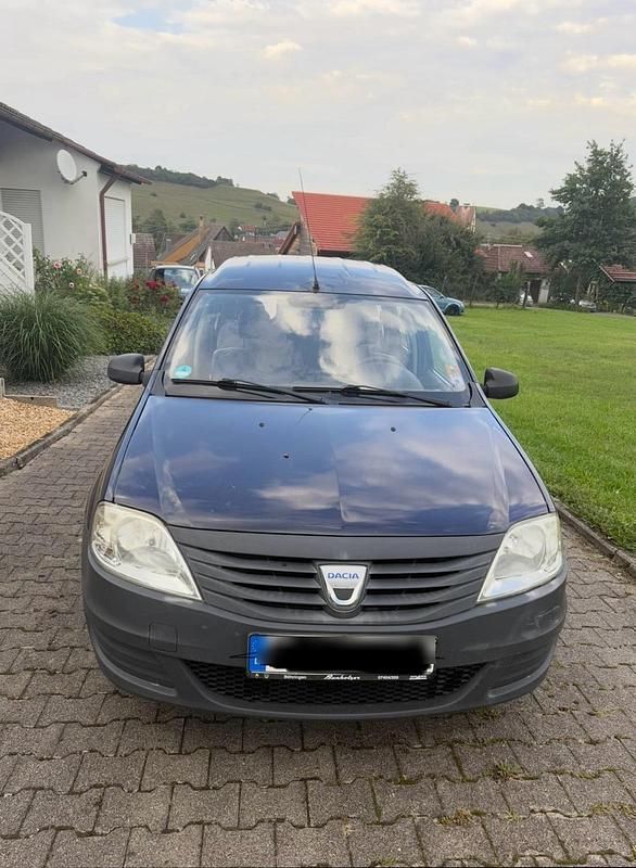 Blau Gebraucht 2011 Dacia Logan Limousine | 1.800 € (Superpreis) - Bild 1/4