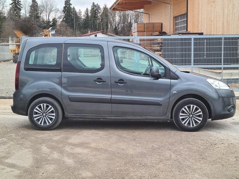 Gebraucht Peugeot Partner Tepee Style 98 PS (72 kW) 2014 Grau Van / Kleinbus