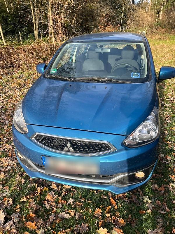 Blau Gebraucht 2020 Mitsubishi Space Star Diamant Edition Kleinwagen | 8.500 € (Fairer Preis) - Bild 1/4