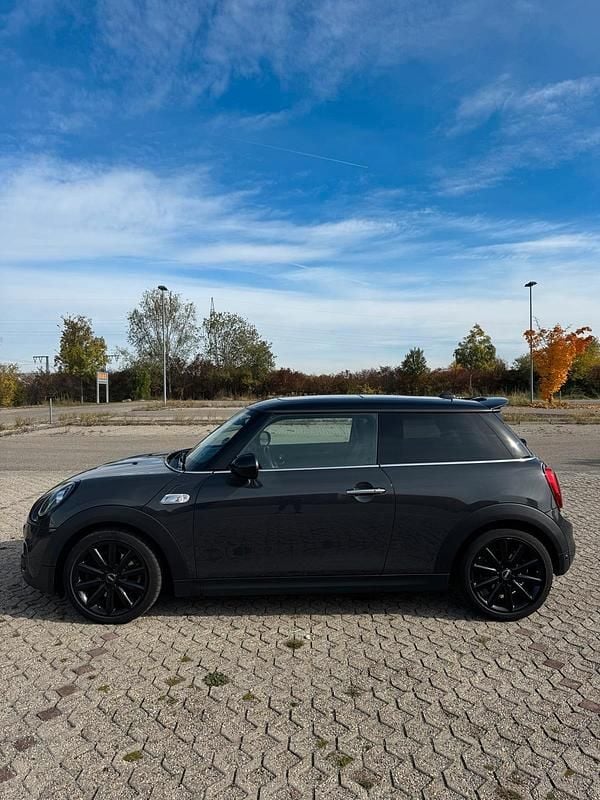 Grau Gebraucht 2019 Mini Cooper S Chili Kleinwagen | 17.400 € (Guter Preis) - Bild 1/4