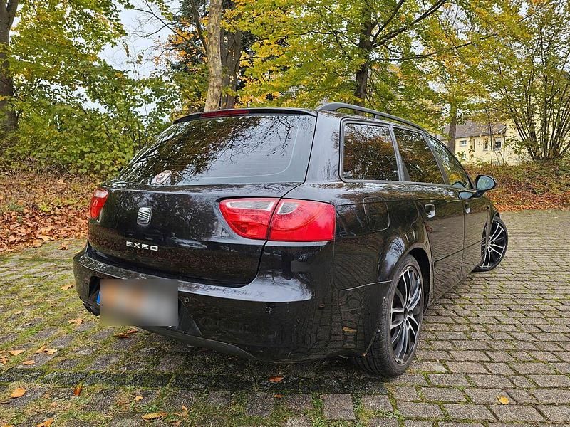 Gebraucht Seat Exeo 143 PS (105 kW) 2010 Schwarz Kombi