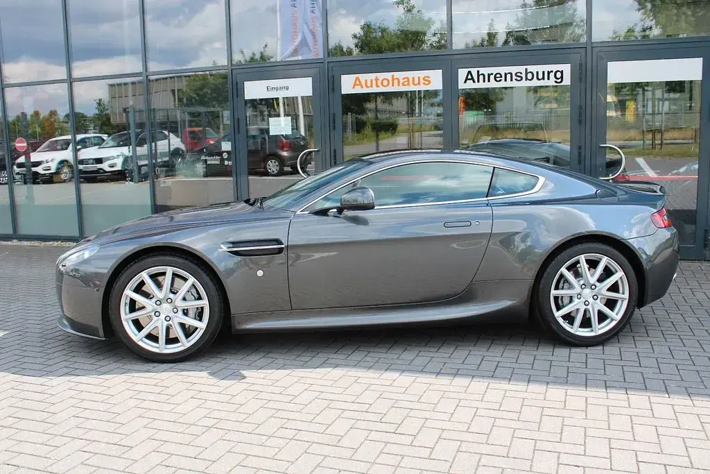 Gebraucht Aston Martin Vantage 426 PS (313 kW) 2012 Grau Coupé