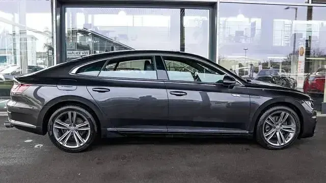 Gebraucht VW Arteon R-line 190 PS (139 kW) 2019 Grau Kleinwagen