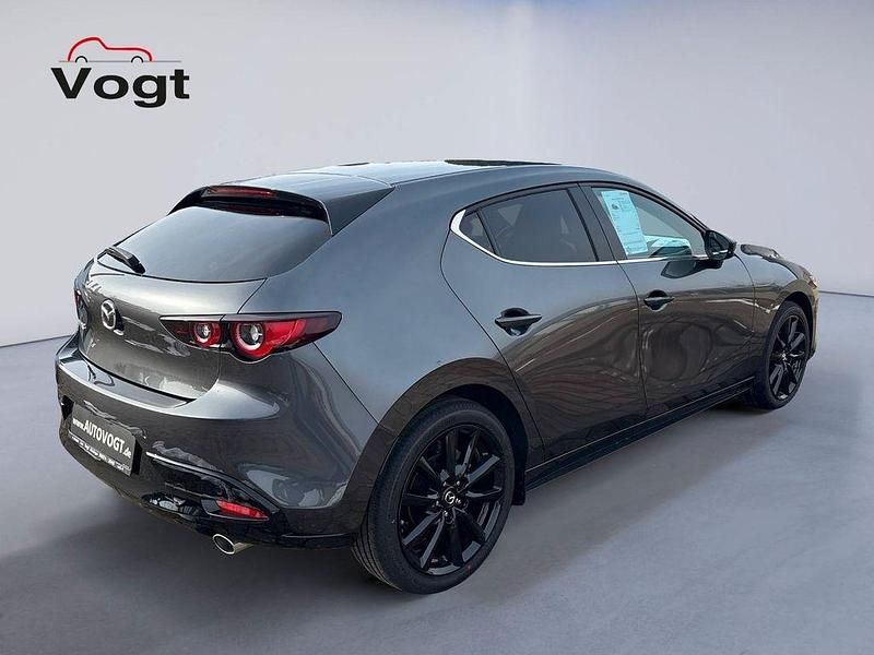 Neu Mazda 3 Homura-Line 140 PS (102 kW) 2026 Grau Limousine