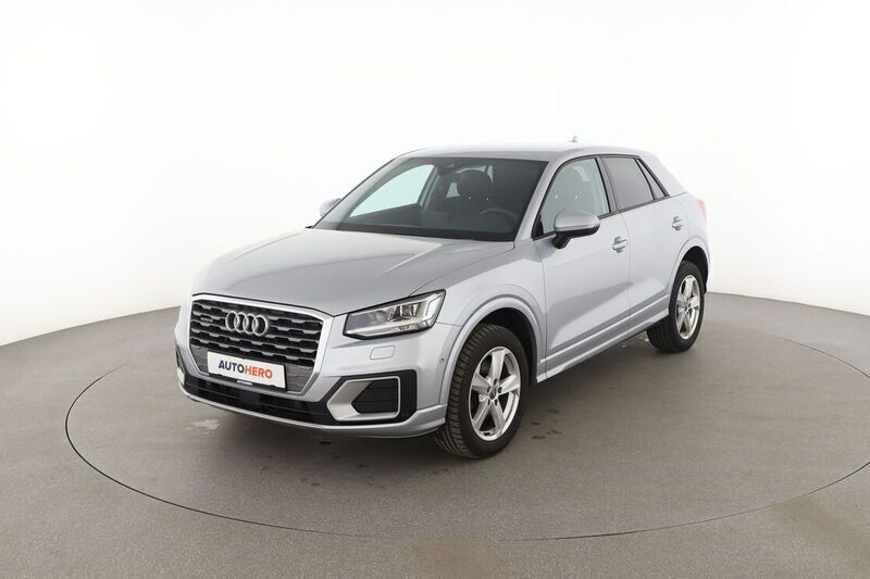 Grau Gebraucht 2018 Audi Q2 Sport SUV | 22.050 € (Fairer Preis) - Bild 1/4