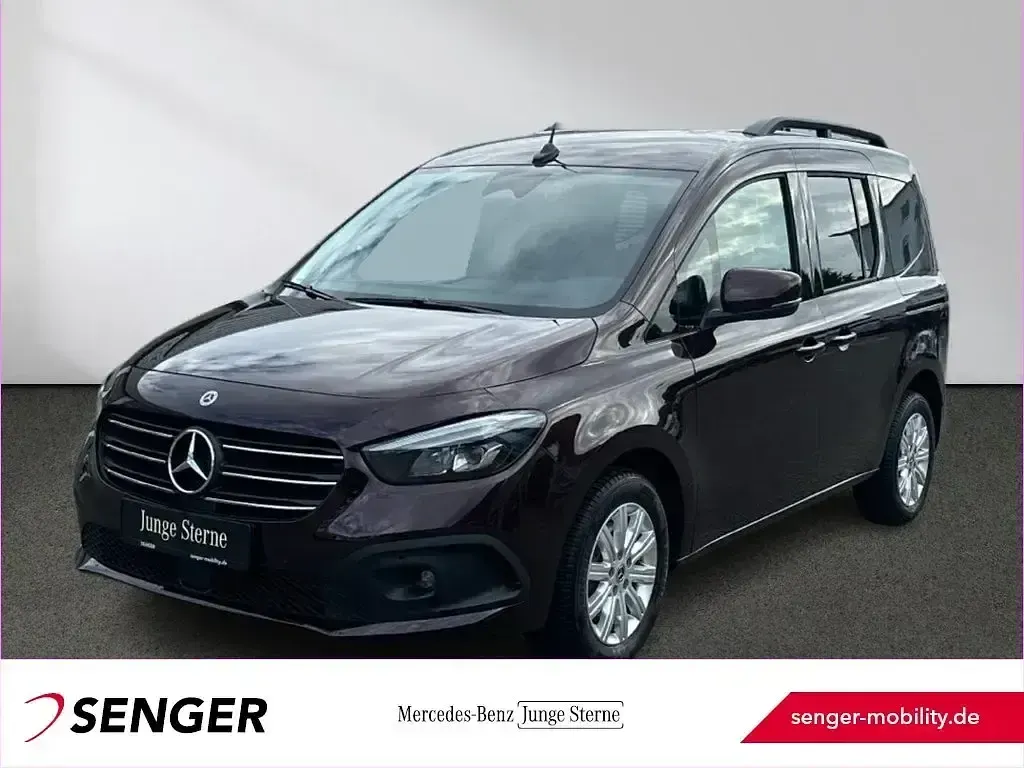 Gebraucht Mercedes T180 Progressive 131 PS (96 kW) 2025 Van / Kleinbus