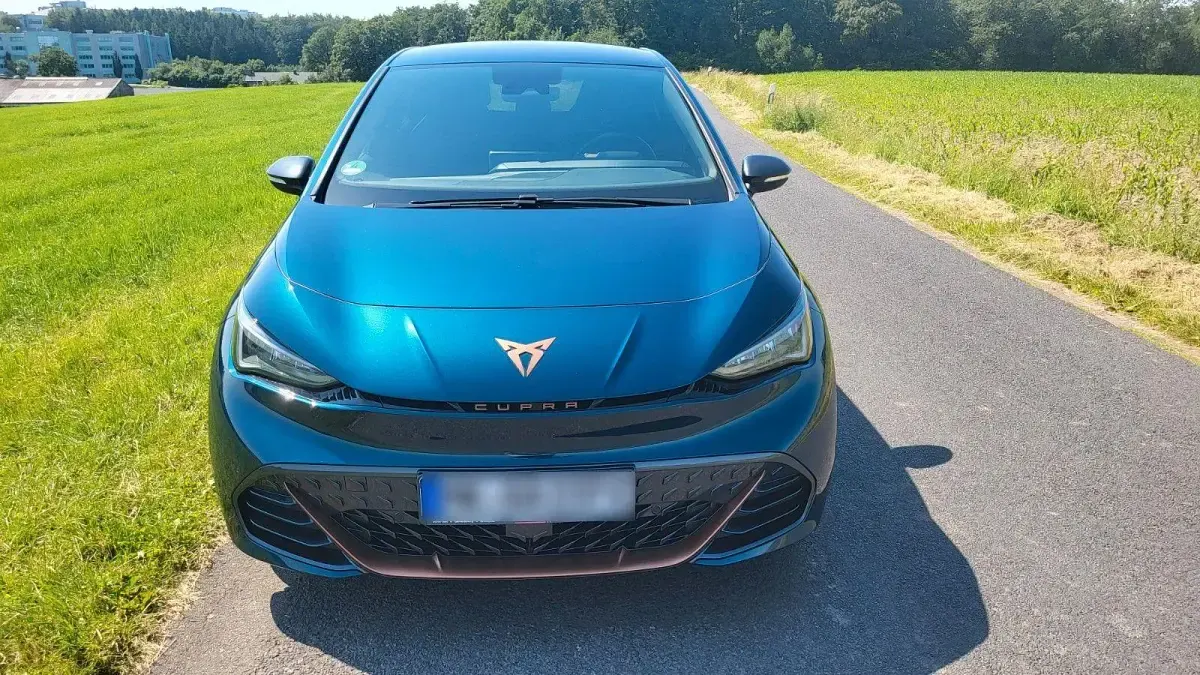 Gebraucht Cupra Born 150 kW (204 PS) 2023 Blau Kleinwagen