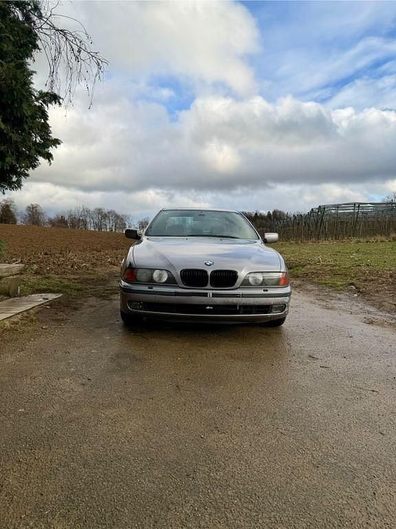 Silber Gebraucht 1997 BMW 535 Limousine | 4.500 € (Superpreis) - Bild 1/4