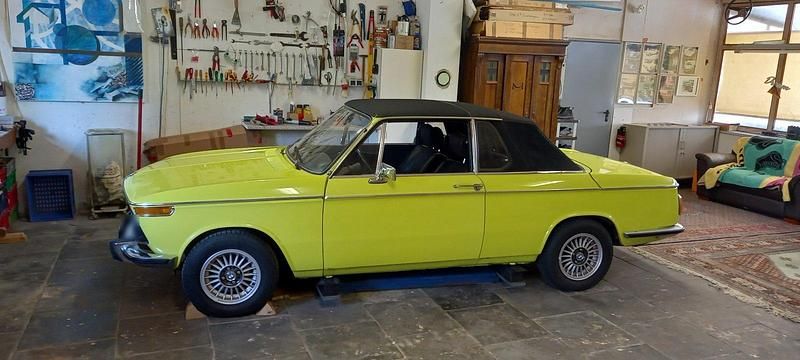 Gebraucht BMW 2002 100 PS (73 kW) 1975 Gelb Limousine