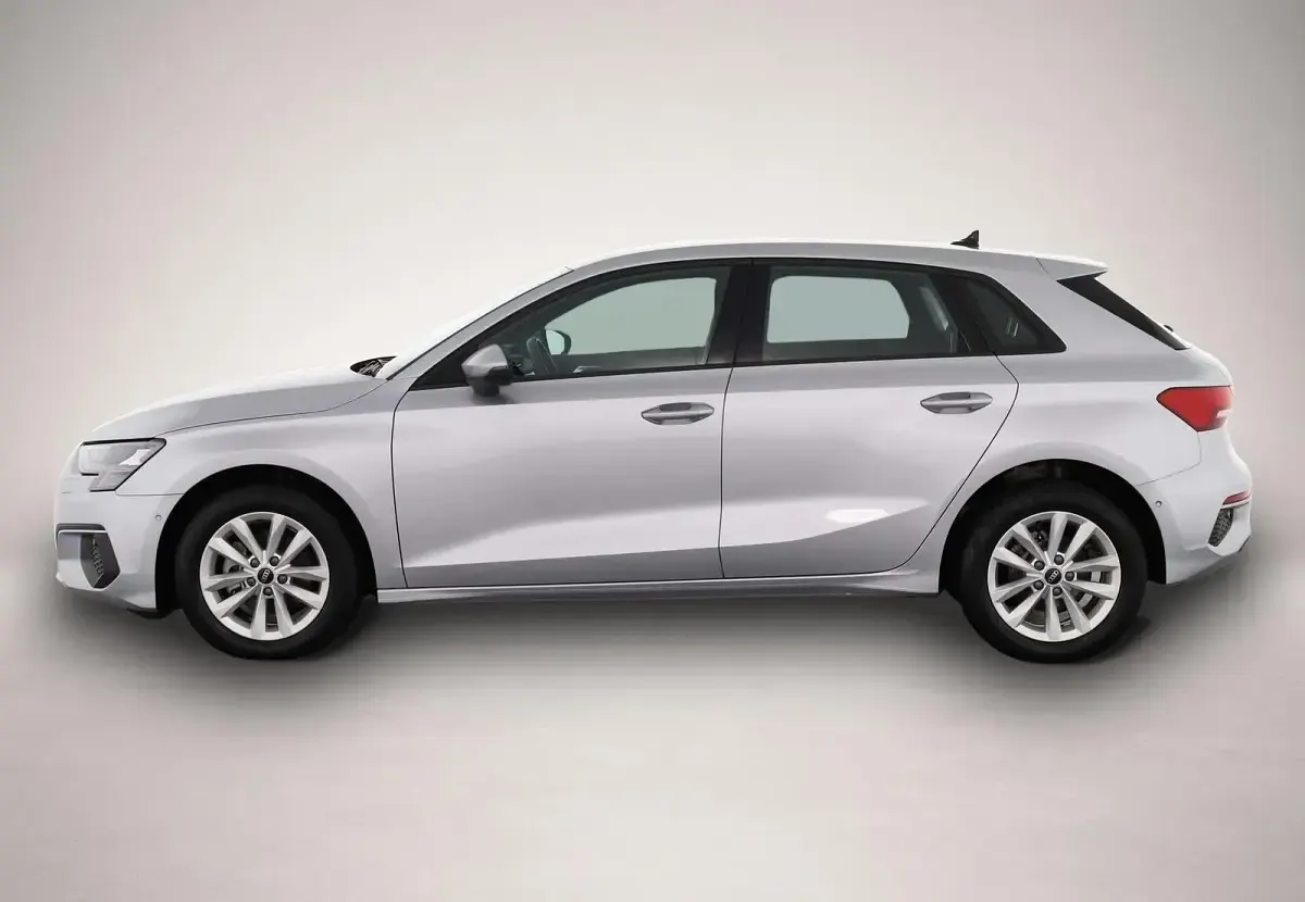 Gebraucht Audi A3 Business 116 PS (85 kW) 2024 Manufacturer Limousine