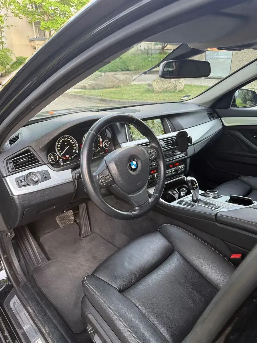 Gebraucht BMW 530 Luxury Line 258 PS (189 kW) 2013 Schwarz Kombi