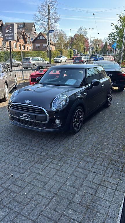 Second-hand Mini ONE 102 CP (75 kW) 2016 Negru Hatchback