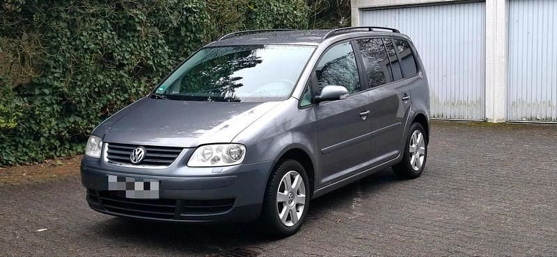 Grün Gebraucht 2006 VW Touran Van / Kleinbus | 3.600 € (Fairer Preis) - Bild 1/4