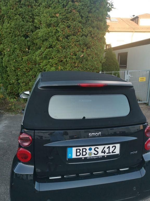 Schwarz Gebraucht 2011 Smart ForTwo Cabrio Cabrio | 4.900 € (Guter Preis) - Bild 1/4