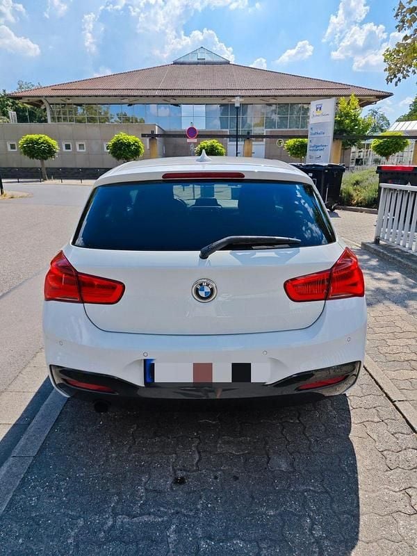 Gebraucht BMW 116 M Sport 109 PS (80 kW) 2016 Weiß Kleinwagen