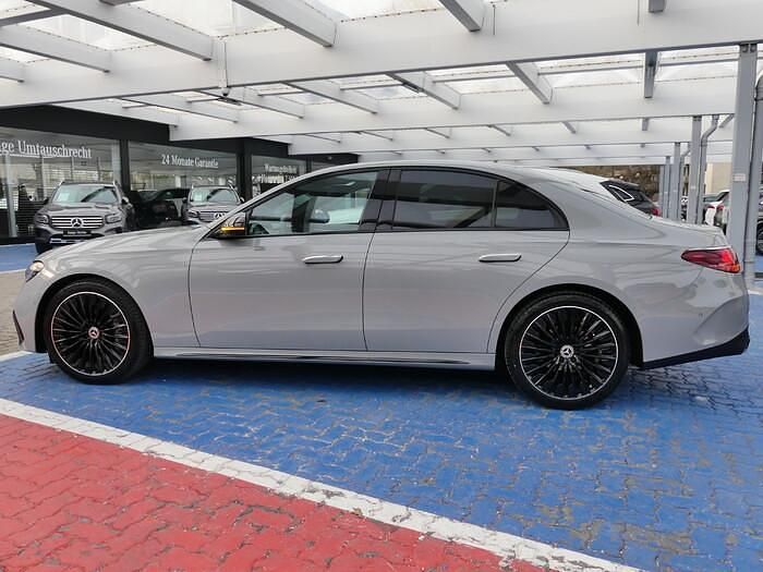 Gebraucht Mercedes E200 Advanced 204 PS (150 kW) 2024 Manufaktur lack manufaktur alpingrau uni Limousine