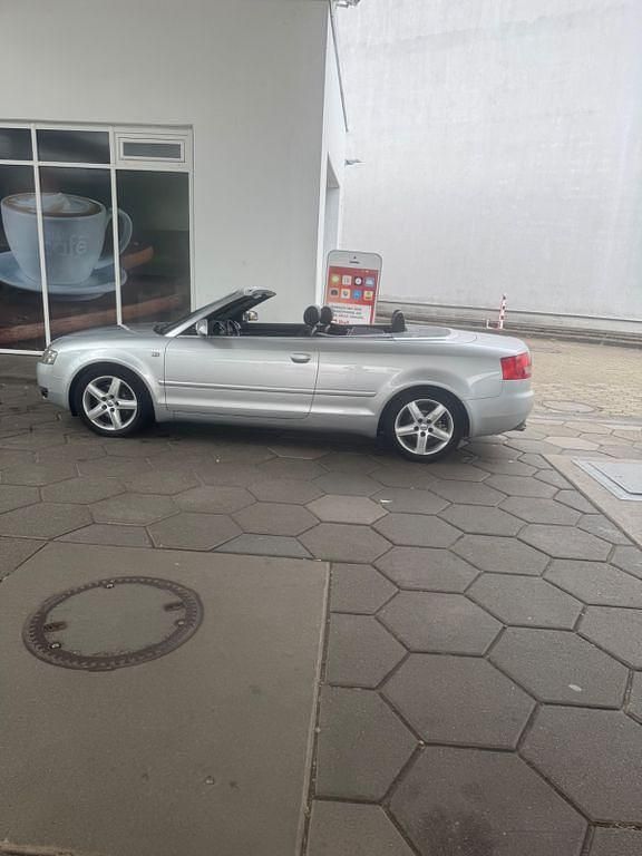 Silber Gebraucht 2002 Audi Cabriolet Sport Cabrio | 3.600 € - Bild 1/3