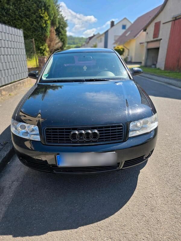 Schwarz Gebraucht 2001 Audi A4 Limousine | 1.350 € (Fairer Preis) - Bild 1/4