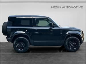 Neu Land Rover Defender S 200 PS (147 kW) 2026 Schwarz (santorini black metallic) SUV