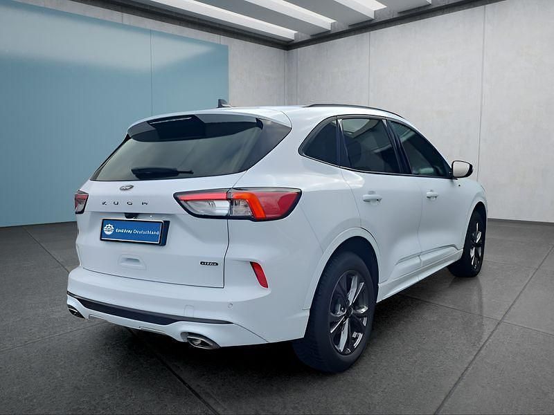 Gebraucht Ford Kuga 224 PS (164 kW) 2022 Weiß SUV