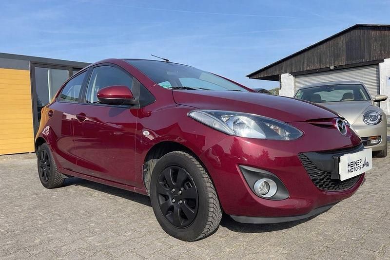 Gebraucht Mazda 2 Active 84 PS (61 kW) 2012 Rot Kleinwagen