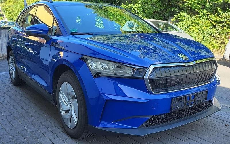Modra energy/energy blue Gebraucht 2023 Skoda Enyaq iV Loft SUV | 23.999 € (Guter Preis) - Bild 1/4