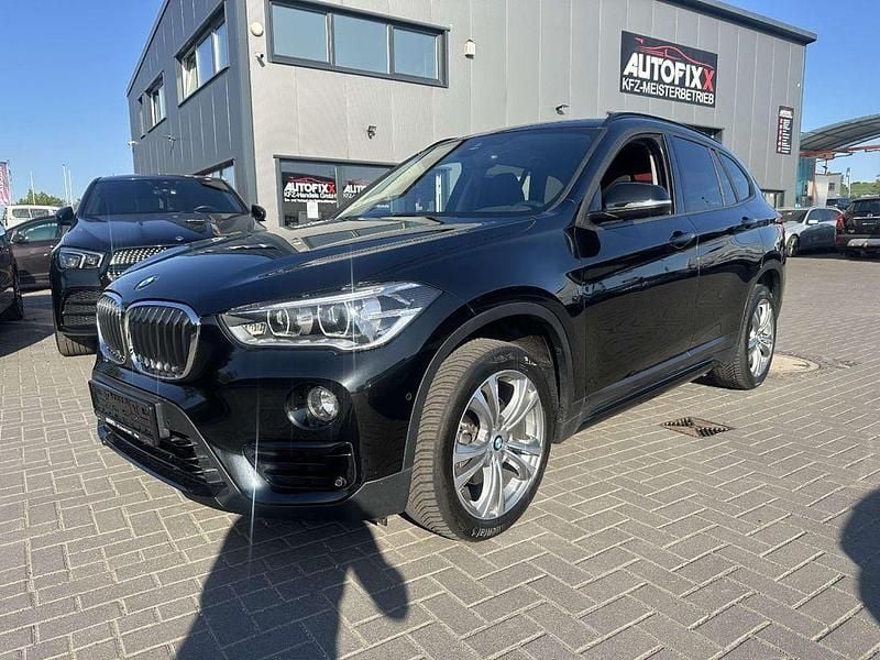 Saphirschwarz Gebraucht 2019 BMW X1 Sport Line SUV | 19.999 € (Guter Preis) - Bild 1/4