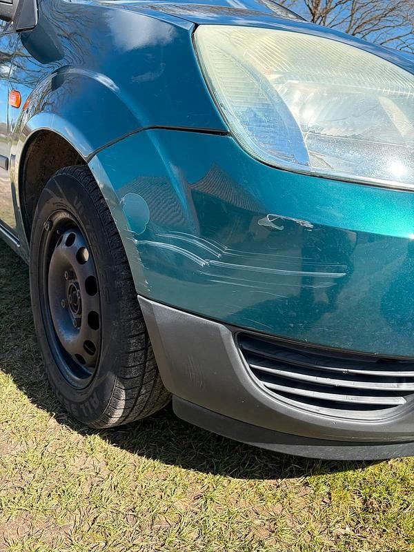 Gebraucht Ford Fiesta 60 PS (44 kW) 2002 Grün Kleinwagen