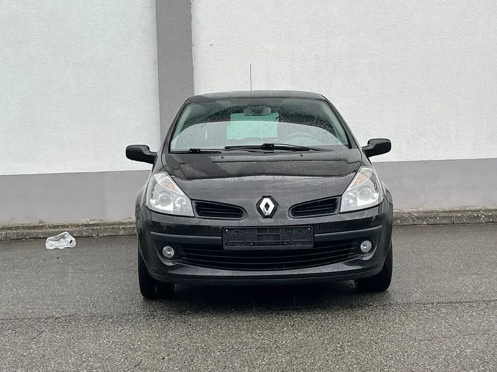 Używany Renault Clio III Exception 88 KM (64 kW) 2007 Czarny