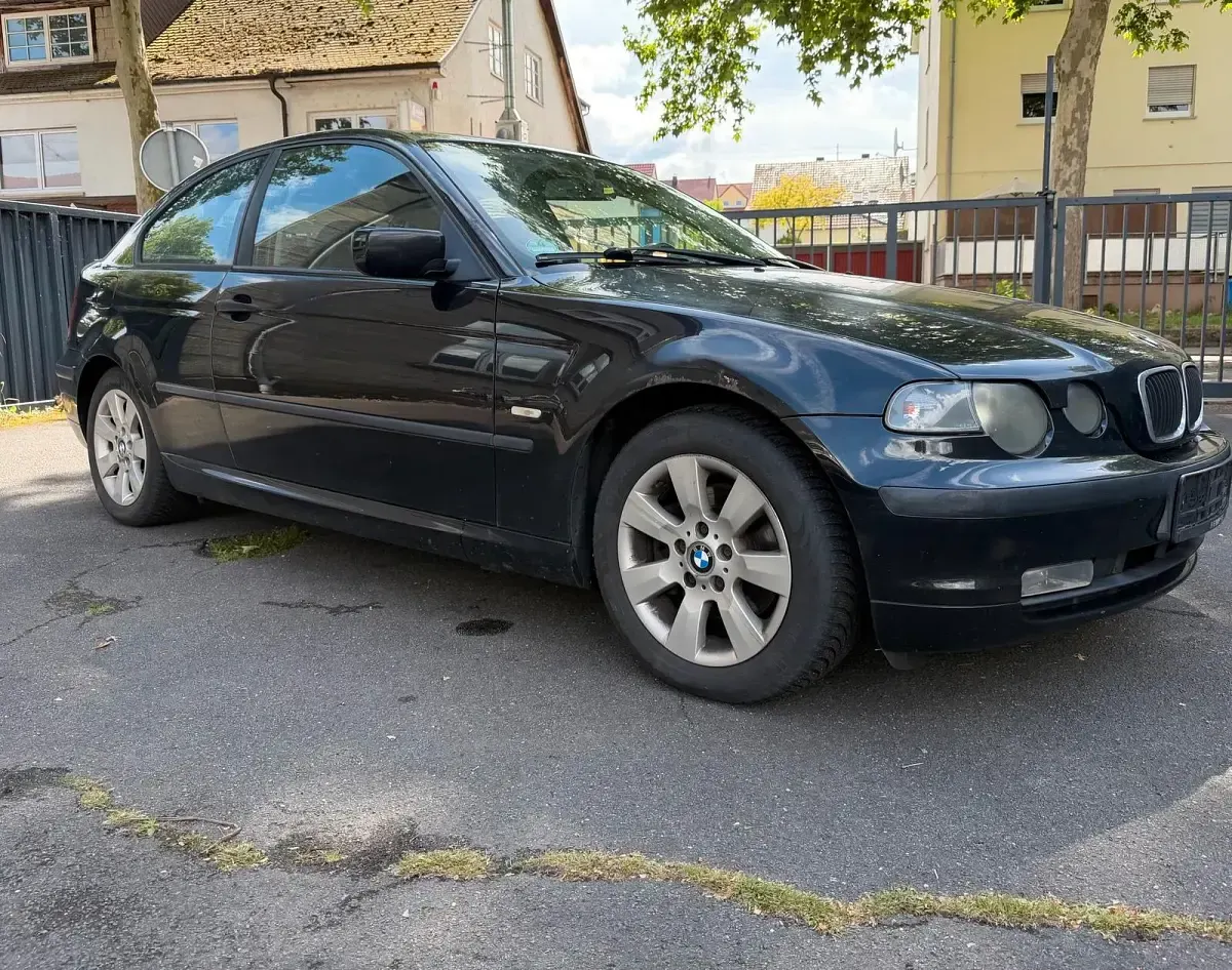 Gebraucht BMW 320 150 PS (110 kW) 2004 Schwarz Coupé