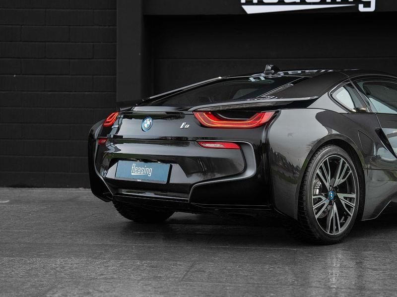 Gebraucht BMW i8 Performance 231 PS (169 kW) 2016 Grau Coupé