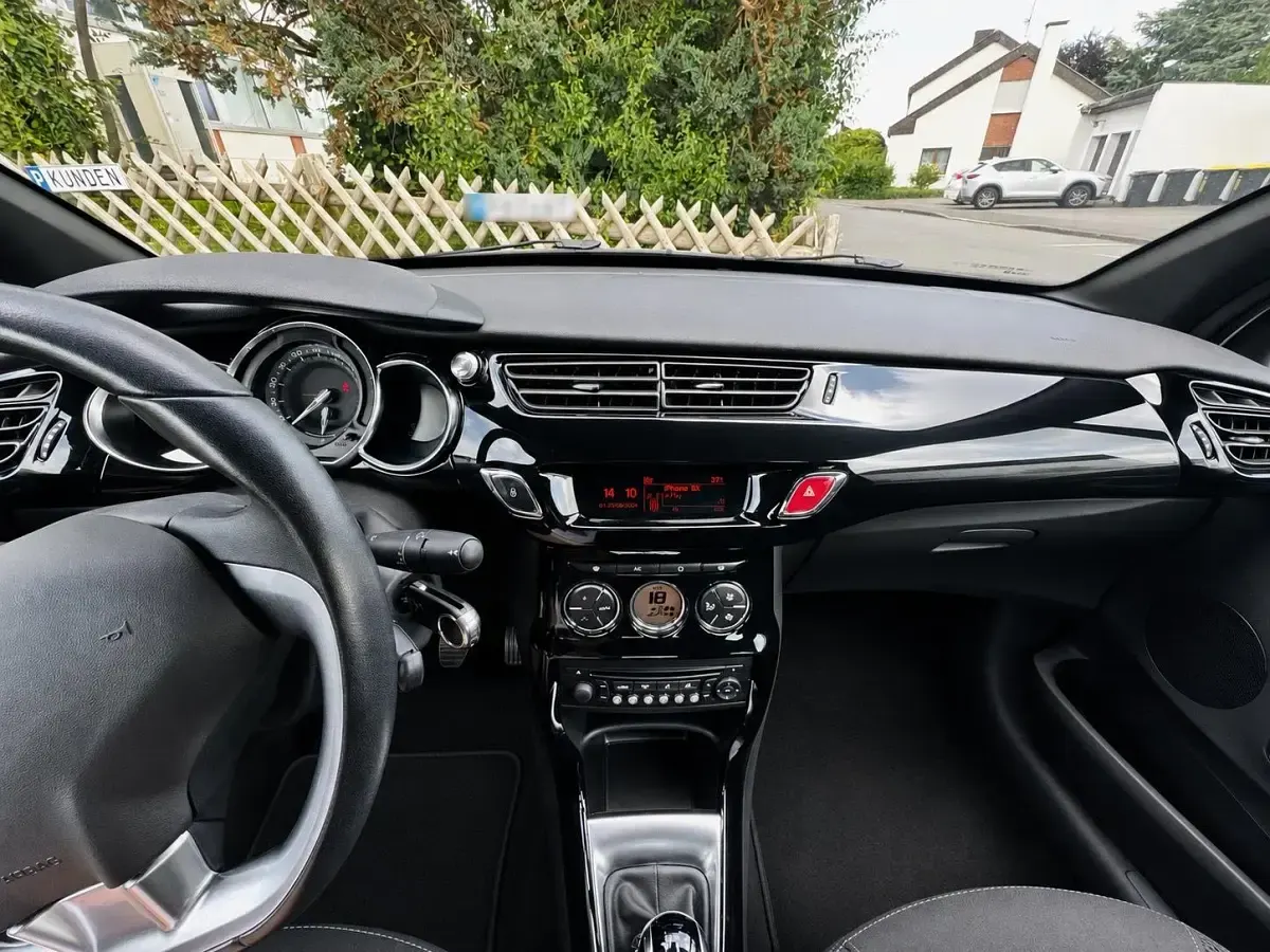 Gebraucht Citroën DS3 Cabriolet 125 PS (91 kW) 2013 Weiß Cabrio