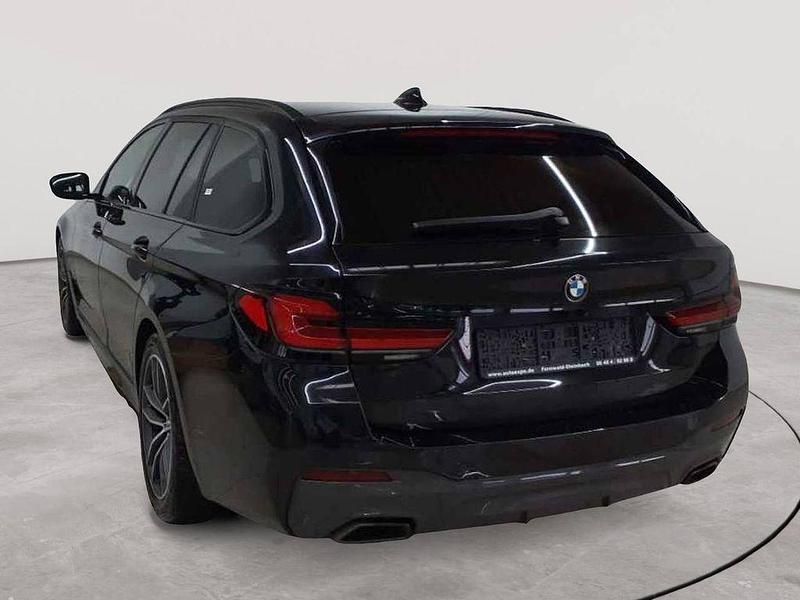 Gebraucht BMW 520 M Sport 190 PS (139 kW) 2022 Schwarz Kombi