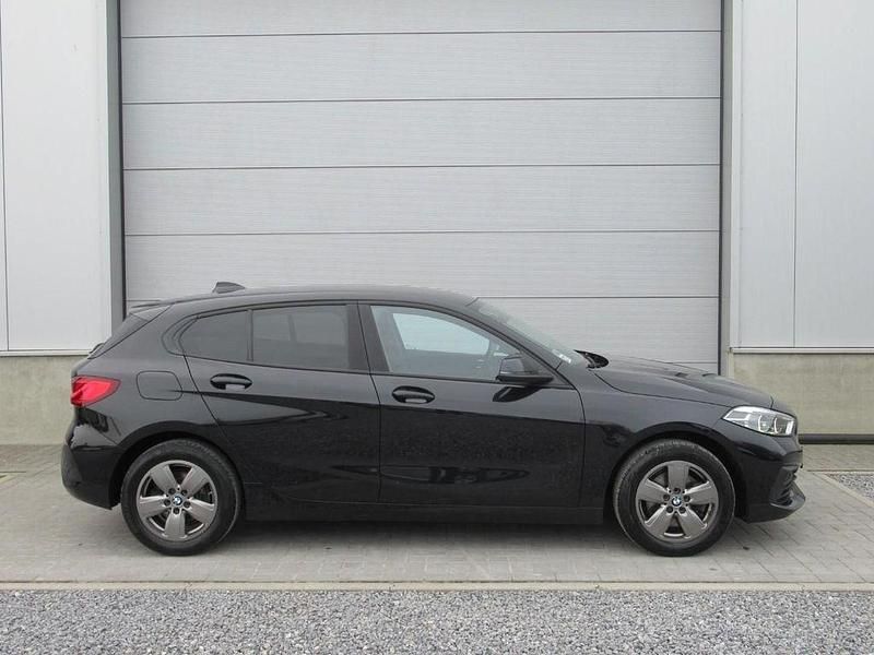 Gebraucht BMW 116 116 PS (85 kW) 2021 Schwarz Kleinwagen