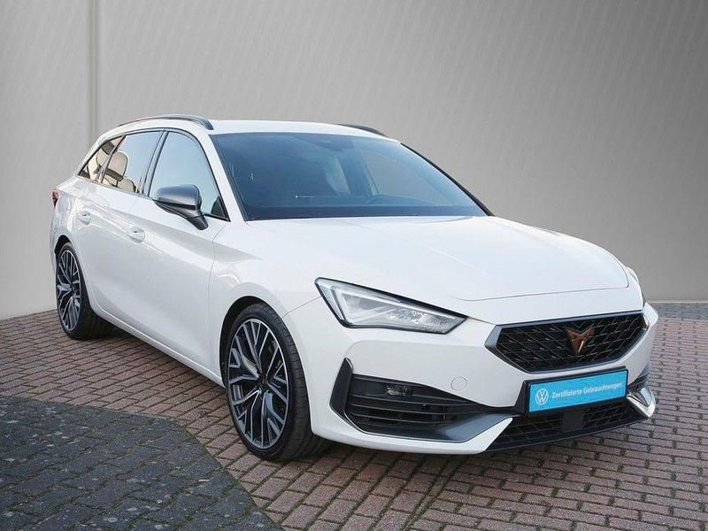 Gebraucht Cupra Leon VZ1 300 PS (220 kW) 2024 Weiß Limousine