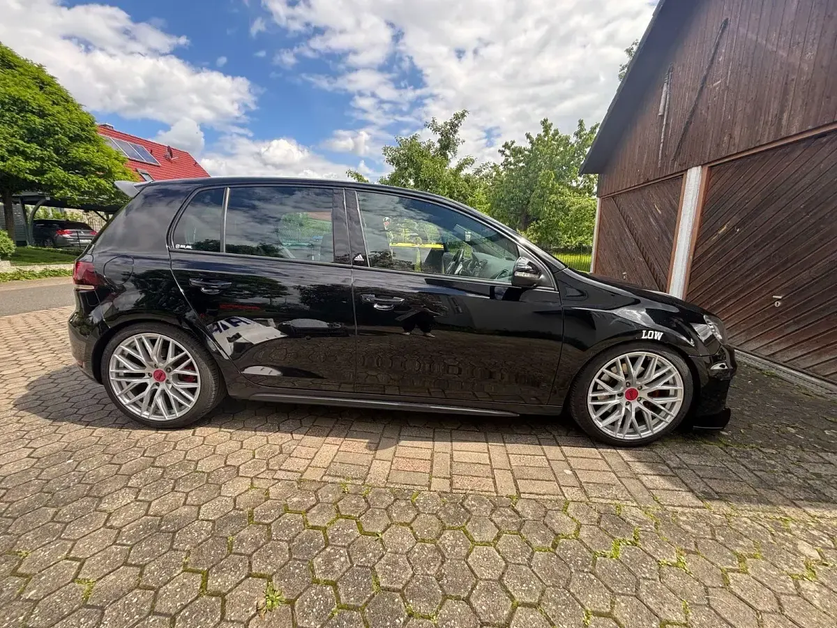 Gebraucht VW Golf VI GTI 211 PS (155 kW) 2011 Schwarz Kleinwagen