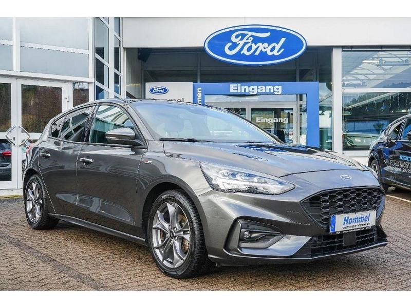 Gebraucht Ford Focus 125 PS (91 kW) 2021 Magneticgrau (metallic) (metallic) Limousine