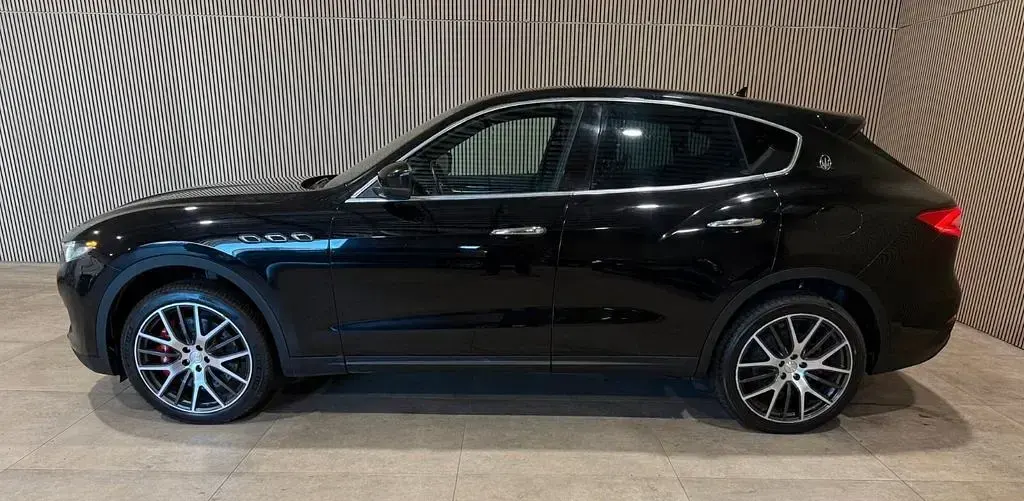Gebraucht Maserati Levante 430 PS (316 kW) 2018 Schwarz SUV