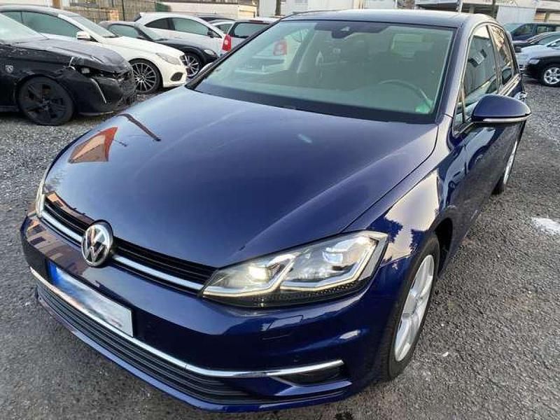 Gebraucht VW Golf VII Join 116 PS (85 kW) 2018 Atlantic blue metallic (metallic) Kleinwagen