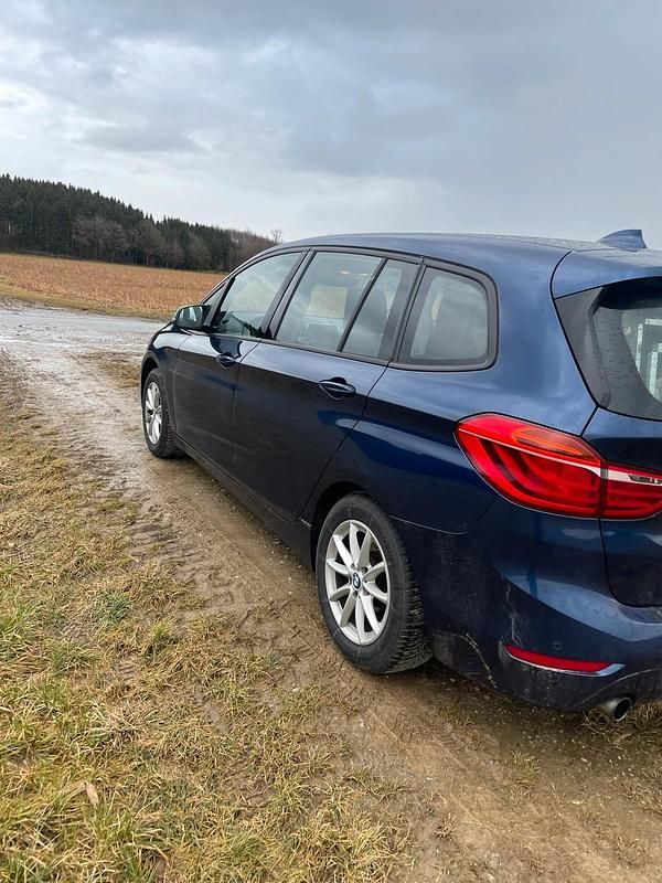 Gebraucht BMW 218 136 PS (100 kW) 2016 Blau Kombi