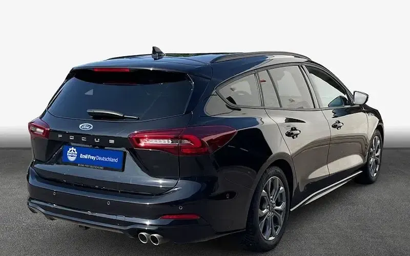 Gebraucht Ford Focus ST-Line X 115 PS (84 kW) 2025 Schwarz Kombi