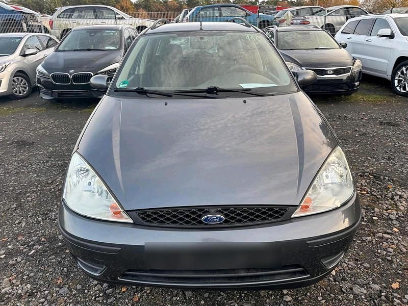 Usata Ford Focus 101 CV (74 kW) 2004 Grigio Station wagon