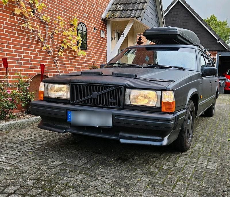 Gebraucht Volvo 740 113 PS (83 kW) 2025 Schwarz Kombi