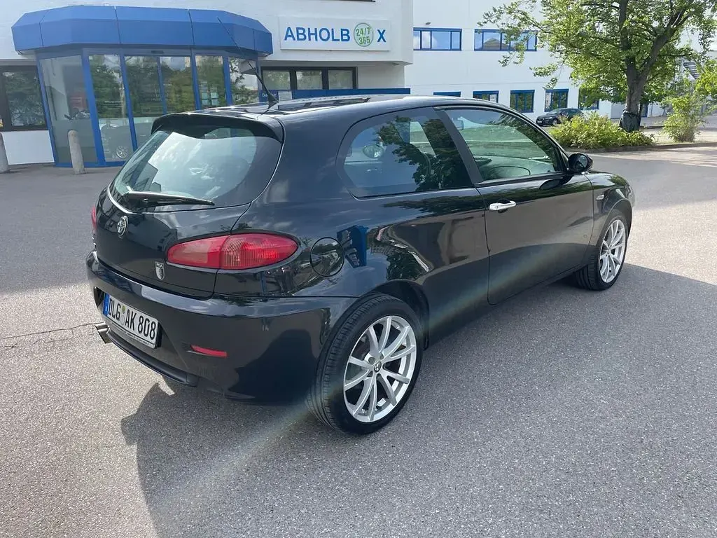 Gebraucht Alfa Romeo 147 Ti 120 PS (88 kW) 2004 Schwarz Kleinwagen