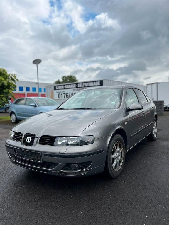 Gebraucht 2003 Seat Leon Sport Limousine | 750 € (Superpreis) - Bild 1/4