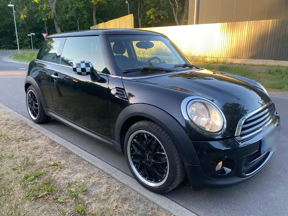 Gebraucht Mini ONE 75 PS (55 kW) 2012 Schwarz Kleinwagen