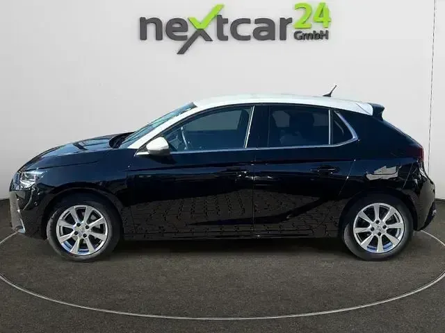 Używany Opel Corsa Elegance 101 KM (74 kW) 2021 Czarny Hatchback