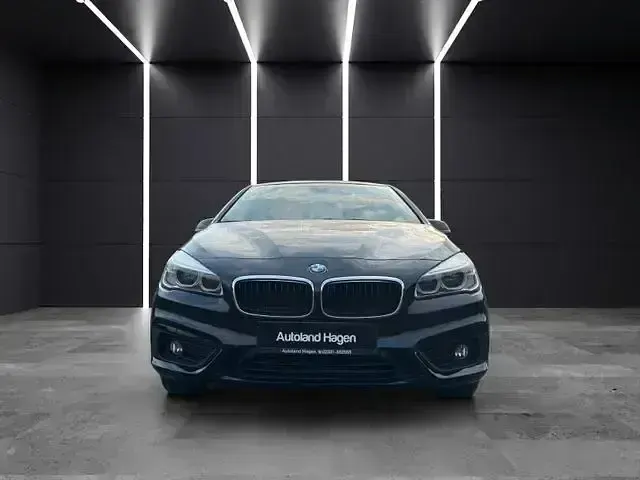 Gebraucht BMW 220 Active Tourer Sport Line 192 PS (141 kW) 2017 Schwarz Van / Kleinbus
