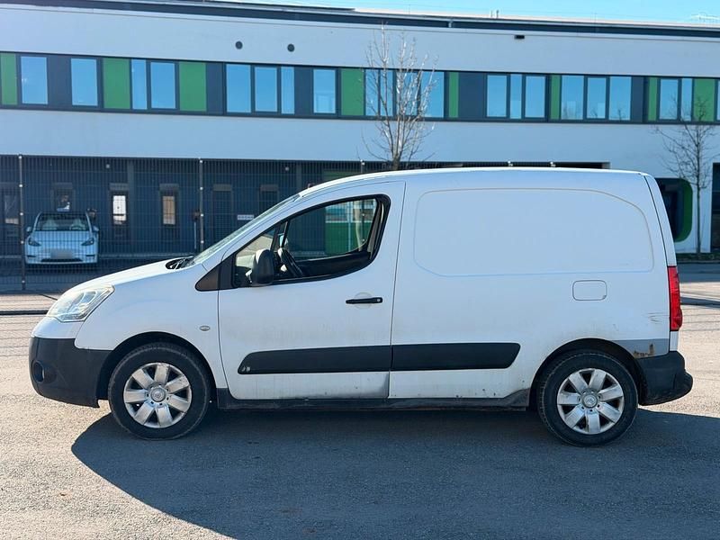 Gebraucht Citroën Berlingo 75 PS (55 kW) 2008 Weiß Van / Kleinbus